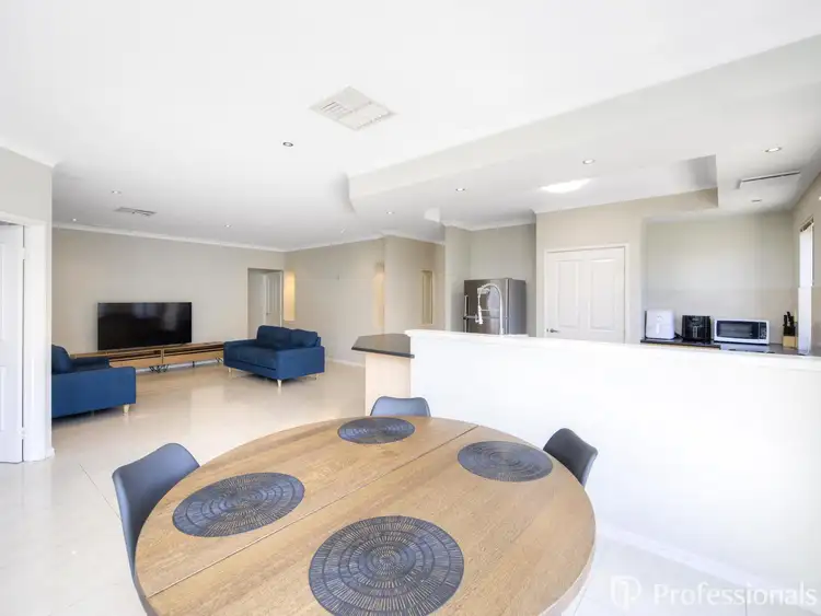 38 Beechwood Circle, Aveley WA 6069