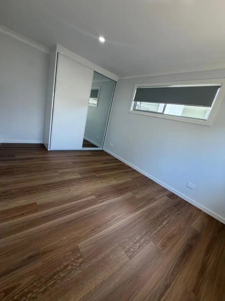 Fifth view of Homely flat listing, 1/18 Ganmain Crescent, Milperra NSW 2214