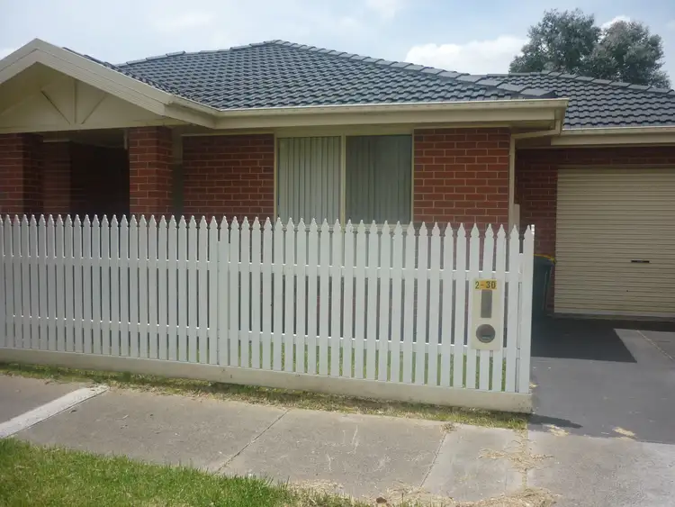 2/30 Anselm Grove, Glenroy VIC 3046