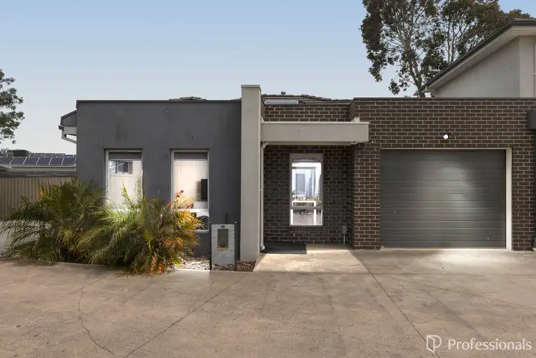 15 Kangaroo Paw Court