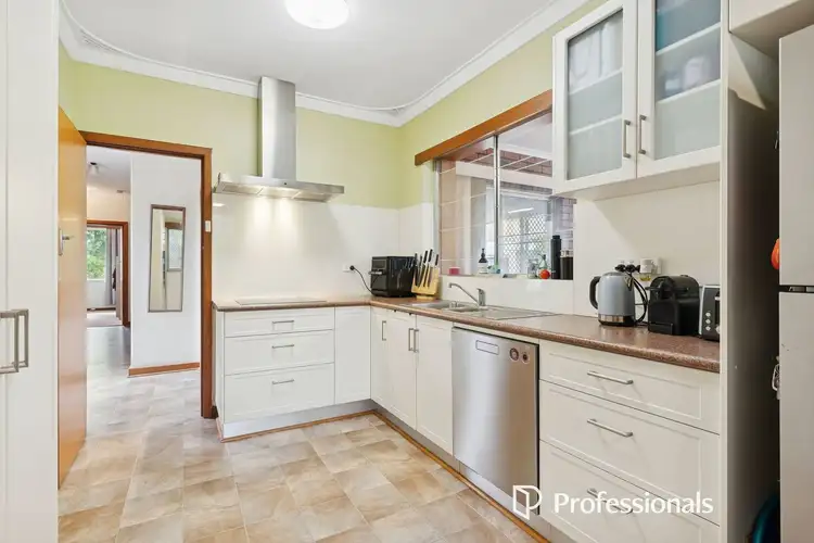 Fifth view of Homely house listing, 2 Malumba Crescent, Lesmurdie WA 6076