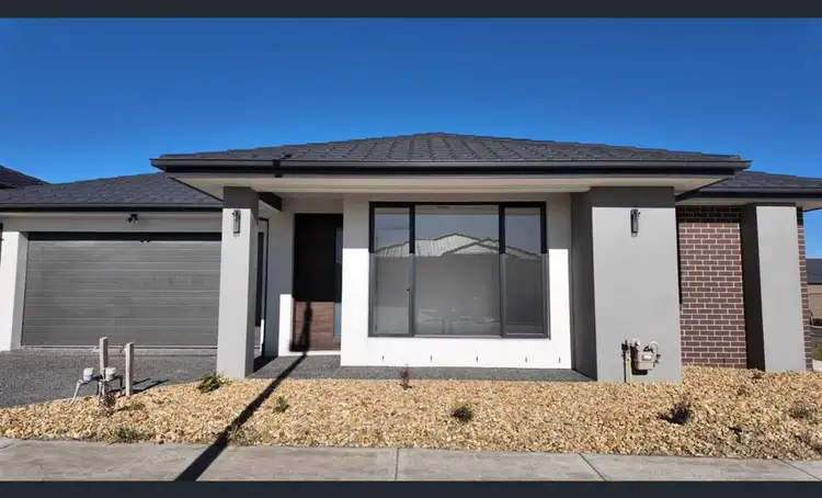 5 United Way, Donnybrook VIC 3064