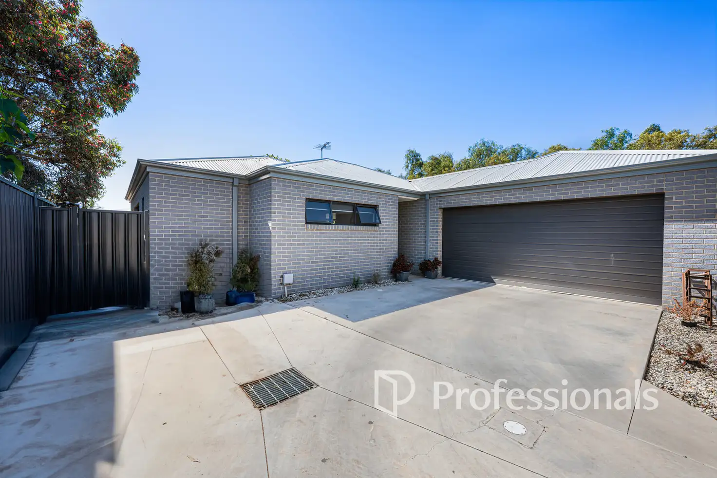 Main view of Homely townhouse listing, 3/661 Koorlong Avenue, Irymple VIC 3498