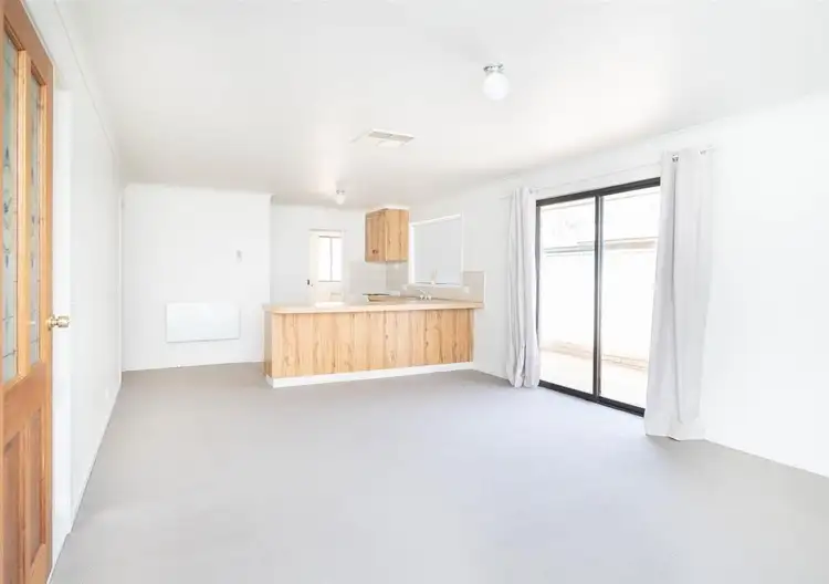 Fifth view of Homely unit listing, 1/1 Joakim Court, Mildura VIC 3500