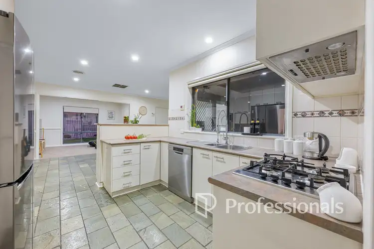 Fifth view of Homely house listing, 8 Andamifi Court, Mildura VIC 3500