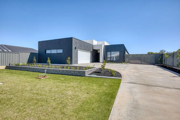 44 Livingstone Drive, Gol Gol NSW 2738