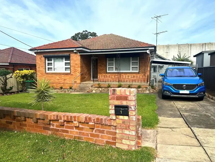 1 Mons Street, Condell Park NSW 2200