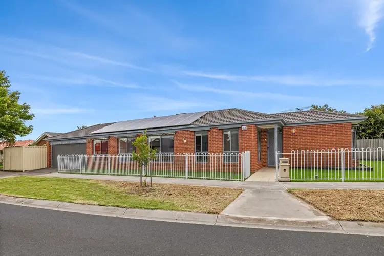 34 Meade Way, Sydenham VIC 3037