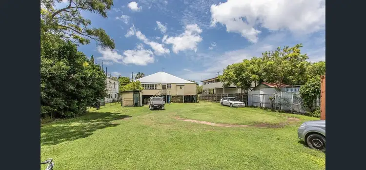 Second view of Homely flat listing, 3/8 Seventh Avenue, Sandgate QLD 4017