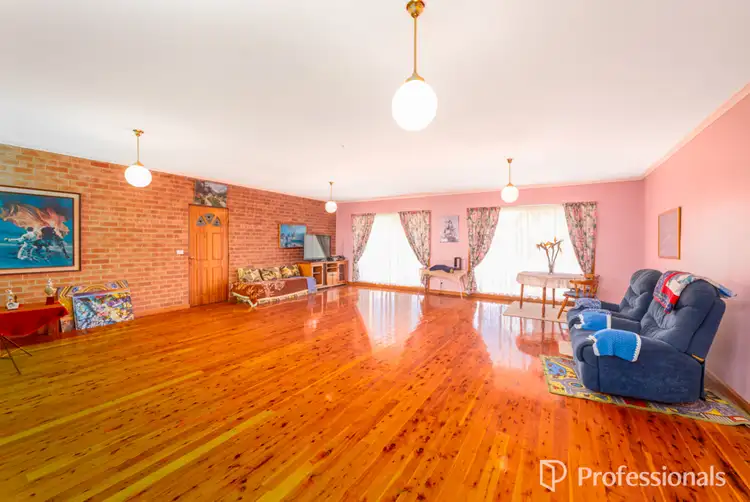 Fifth view of Homely house listing, 13 Innisfree Drive, West Wodonga VIC 3690