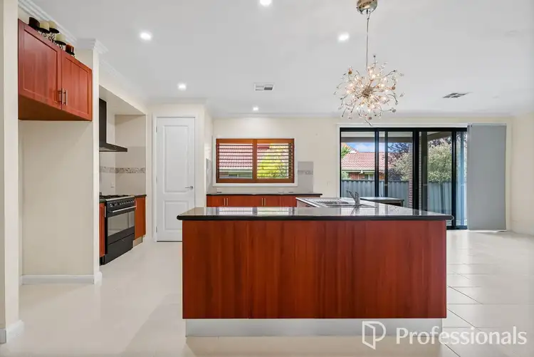 Fifth view of Homely house listing, 47 Bedingham Drive, Hillside VIC 3037