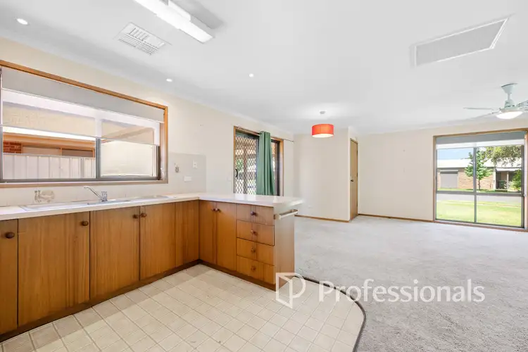 Sixth view of Homely unit listing, 2/20 Wilkie Drive, Irymple VIC 3498