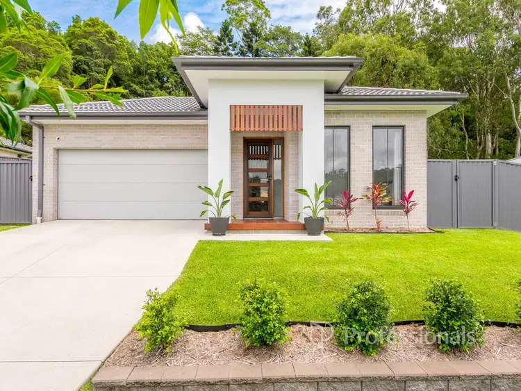18 Sawyers Avenue