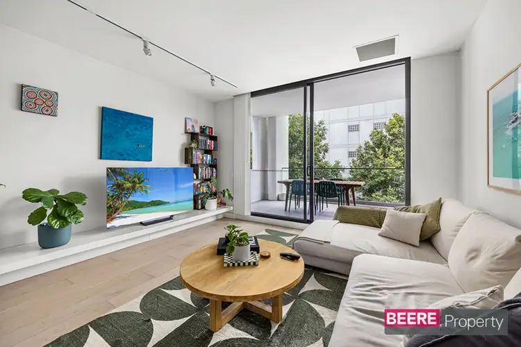 810 Elizabeth Street