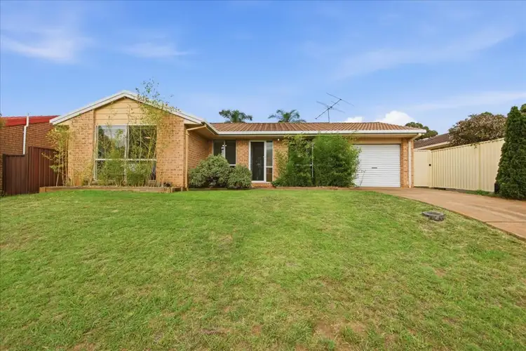 4 Waterworth Drive