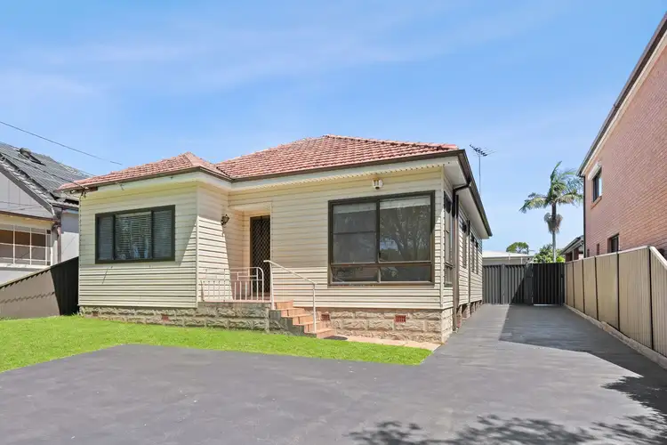 18 Mimosa Road