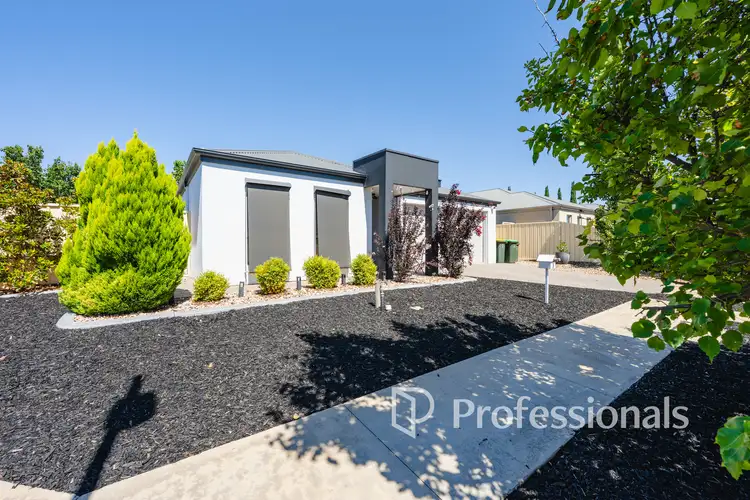 15 Cosgrove Court