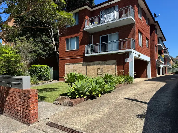 39 Henley Road