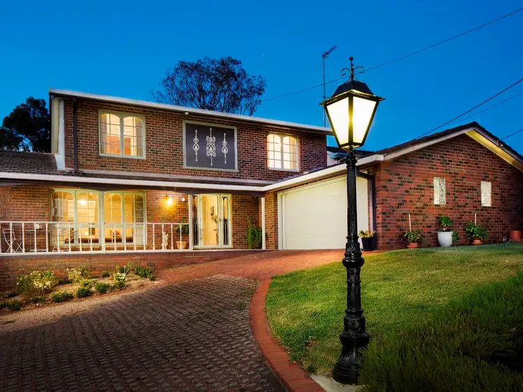 5 McKay Court, Strathdale VIC 3550