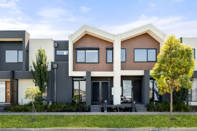 25 Adventure Avenue