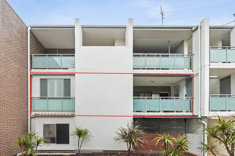 16 Boronia Road