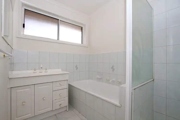 Seventh view of Homely house listing, 4 Landau Court, Taylors Lakes VIC 3038