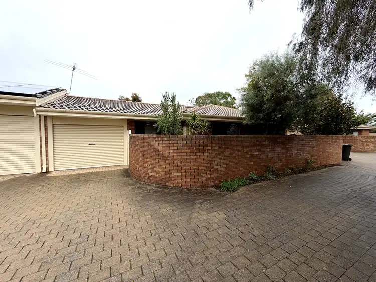 21 Golf Road