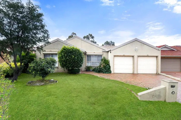 32 Honeyeater Crescent