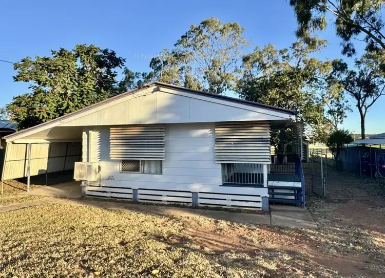 12 FLINDERS Drive
