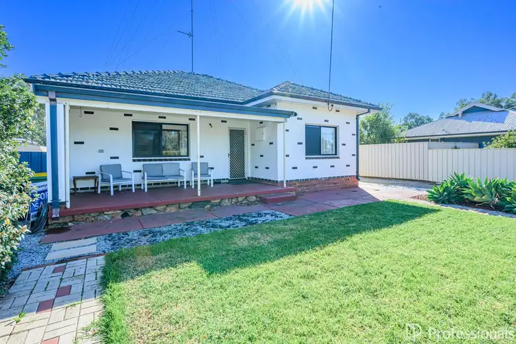 4 Forrest Street