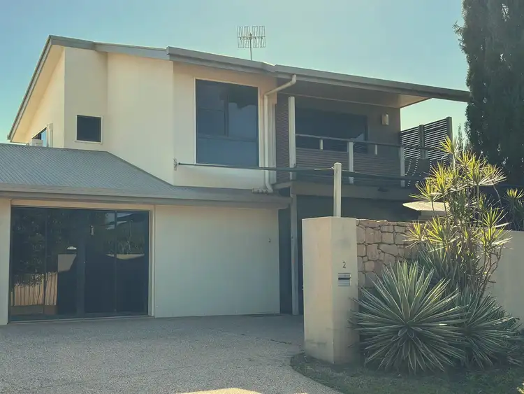 98 Grosvenor Drive
