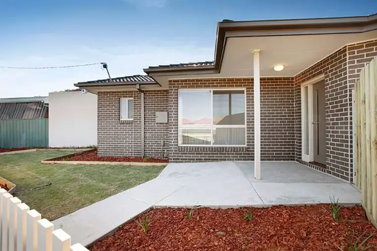 22a Sandford Avenue