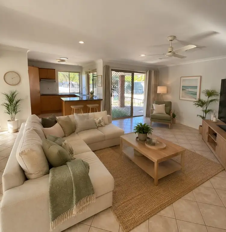 5 Crowsnest Close