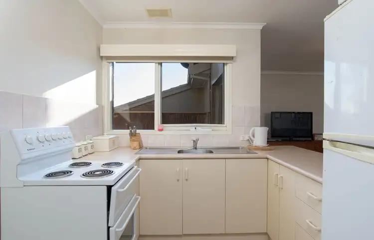 Fifth view of Homely unit listing, 4/16 Stuart Road, Lilydale VIC 3140