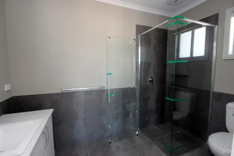 Seventh view of Homely house listing, 2 Central Court, Maryborough VIC 3465