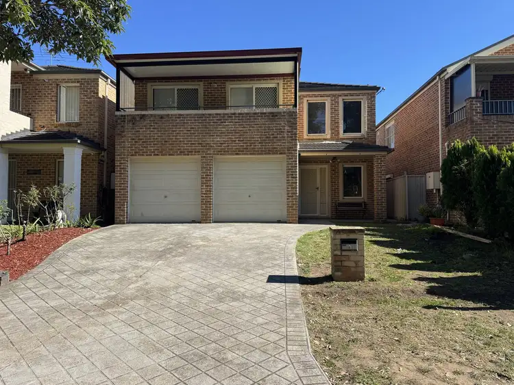 10 Laurina Avenue