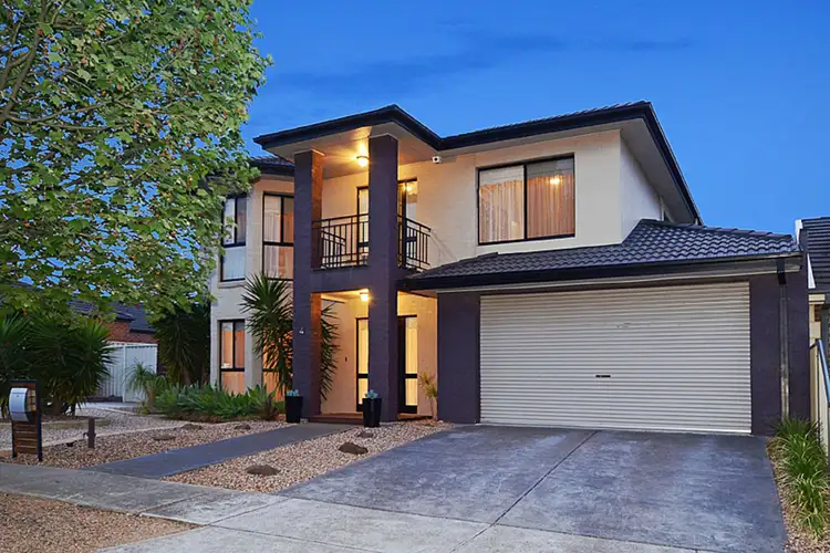 4 Pilgrim Drive, Hillside VIC 3037