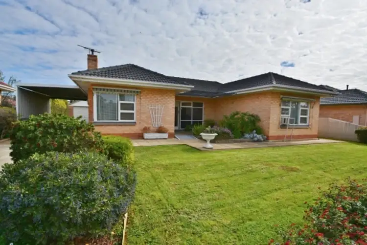 15 Muriel Drive, Pooraka SA 5095
