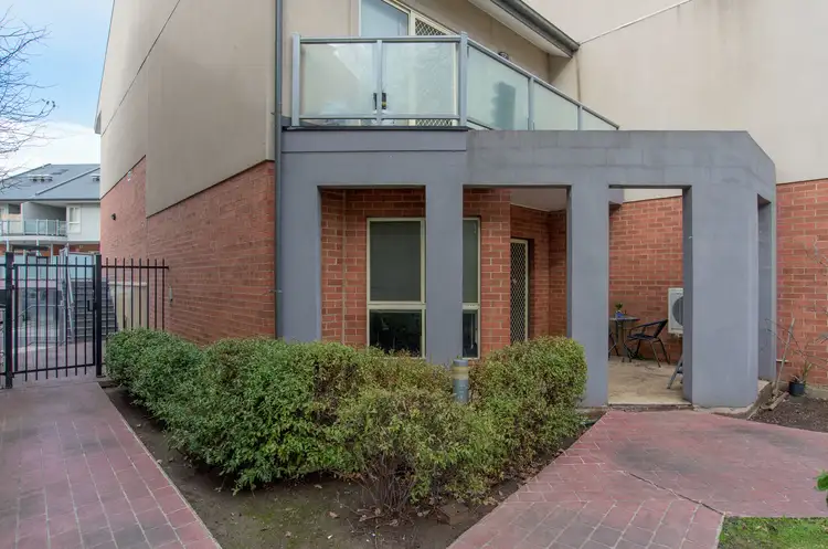 89/13-15 Hewish Road, Croydon VIC 3136