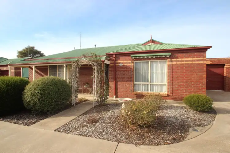 2/22 Dundas Road, Maryborough VIC 3465