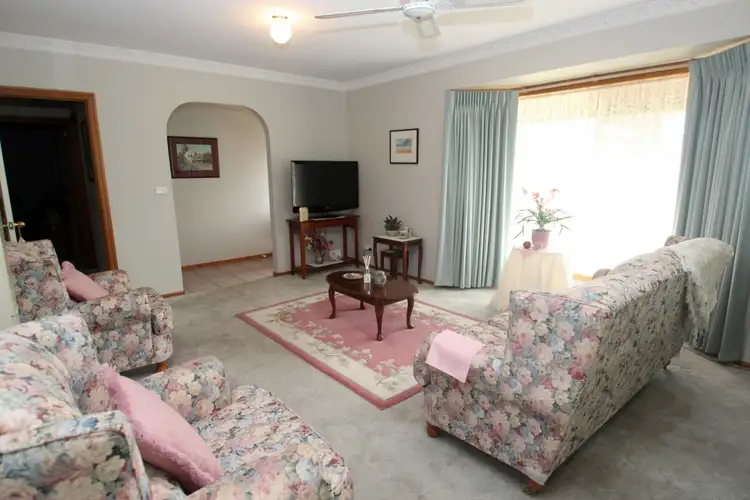 Sixth view of Homely house listing, 2/22 Dundas Road, Maryborough VIC 3465