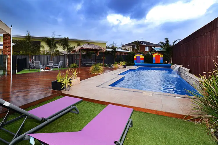 1 Warrens Brook Road, Hillside VIC 3037