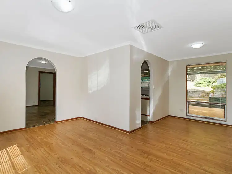 Fifth view of Homely house listing, 4 Louise Court, Para Hills SA 5096