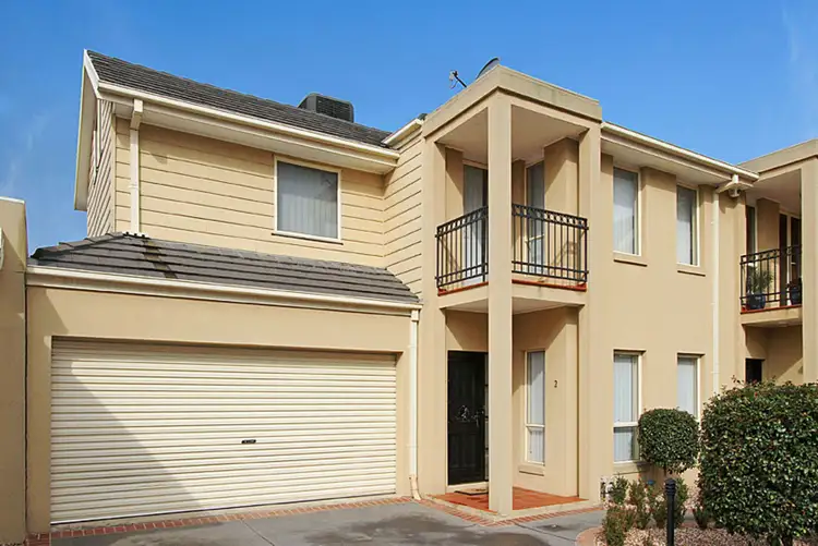 Main view of Homely townhouse listing, 2/43 Wentworth Drive, Taylors Lakes VIC 3038