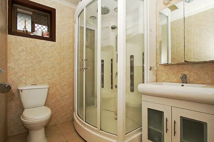 Sixth view of Homely house listing, 7 Bunarong Close, Keilor Downs VIC 3038