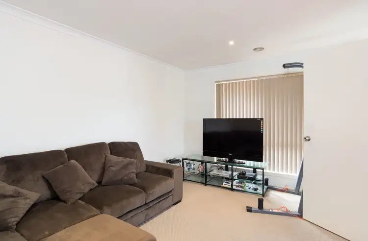 Fifth view of Homely unit listing, 8a Masefield Avenue, Mooroolbark VIC 3138