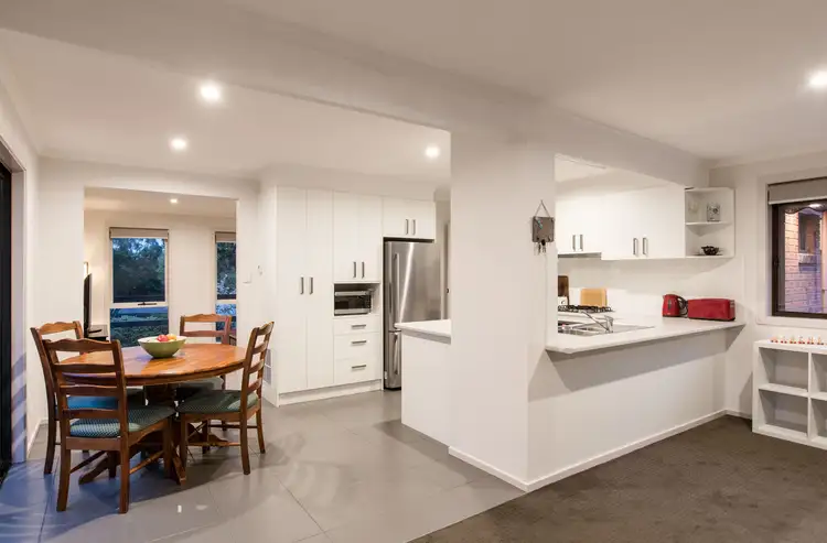 Sixth view of Homely house listing, 10 Rachael Drive, Mooroolbark VIC 3138