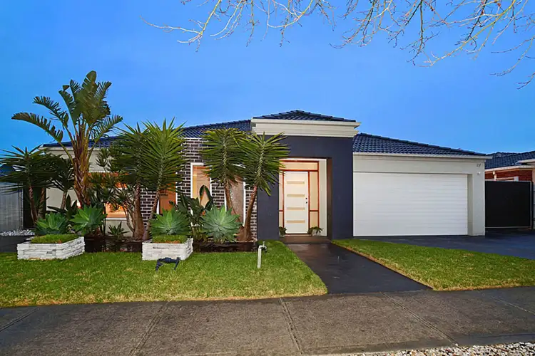 27 Pilgrim Drive, Hillside VIC 3037