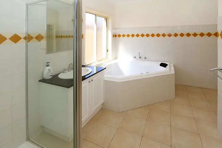 Sixth view of Homely house listing, 7 Cuthbert Drive, Hillside VIC 3037