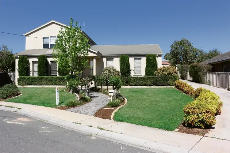 11 Aviary Court, Strathdale VIC 3550